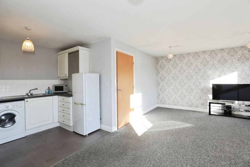 Wharton Road, Winsford, Cheshire, CW7 photo 4