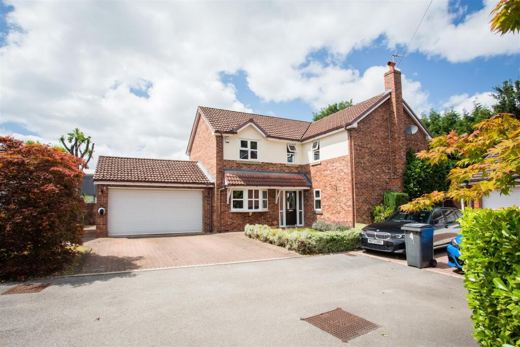 Main image of property: Manchester Road, Woolston, Warrington