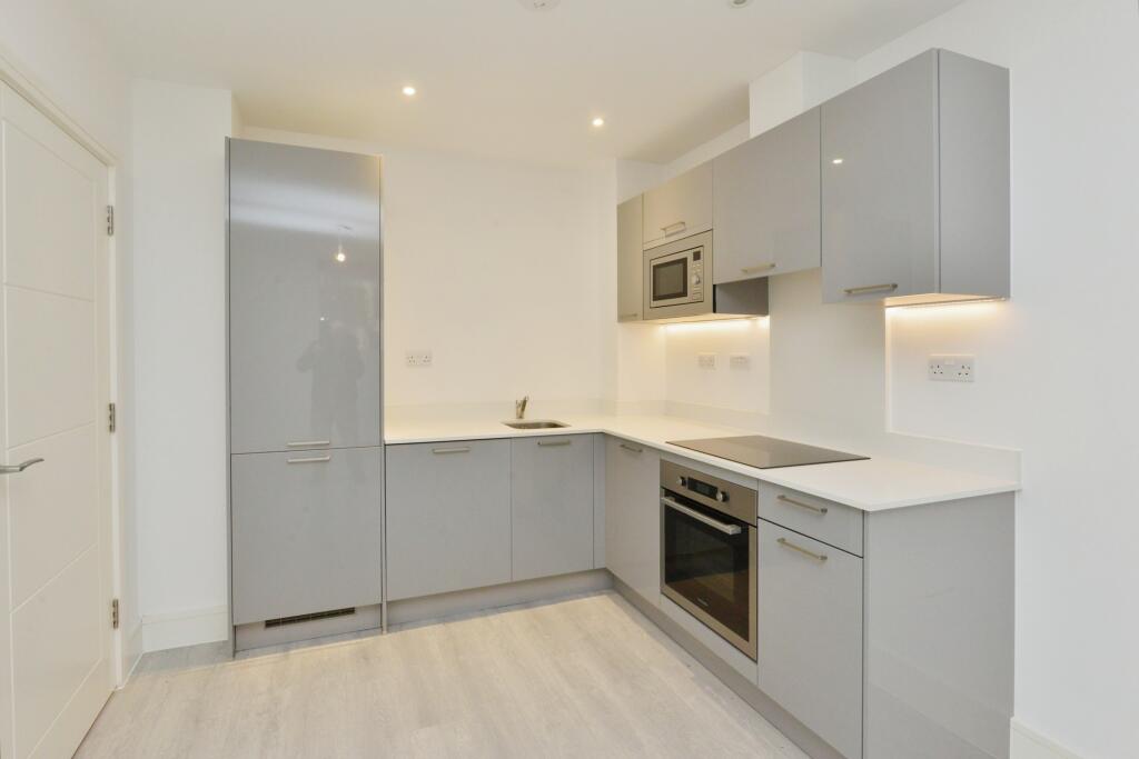Main image of property: Avebury Boulevard, Milton Keynes, MK9
