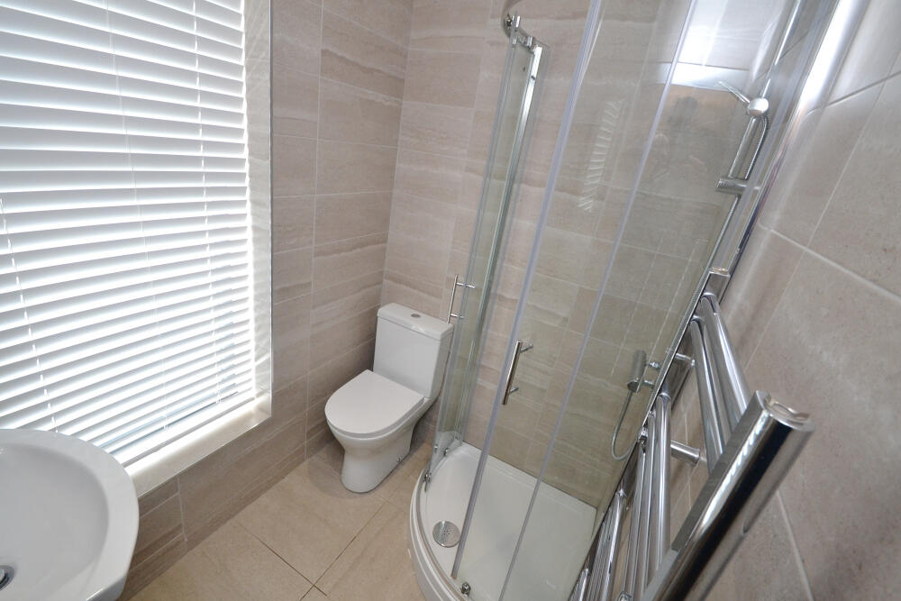 Apartment in Manchester, Fallowfield - View 5