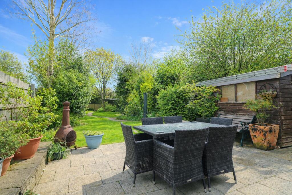 House in Chelmsford, Great Baddow - View 2