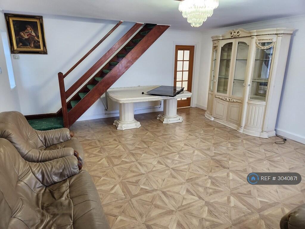 House in Southall - View 2