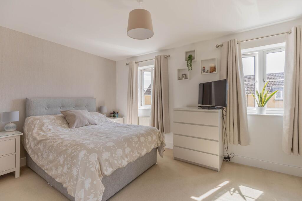 House in Swindon - View 5