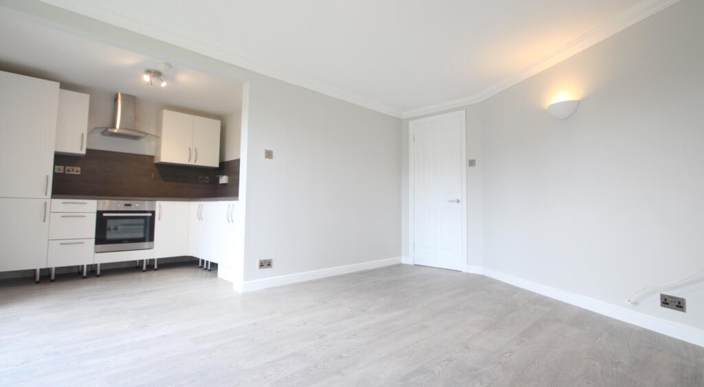 Main image of property: 18 Mavisbank Gardens, Glasgow, G51 1HG