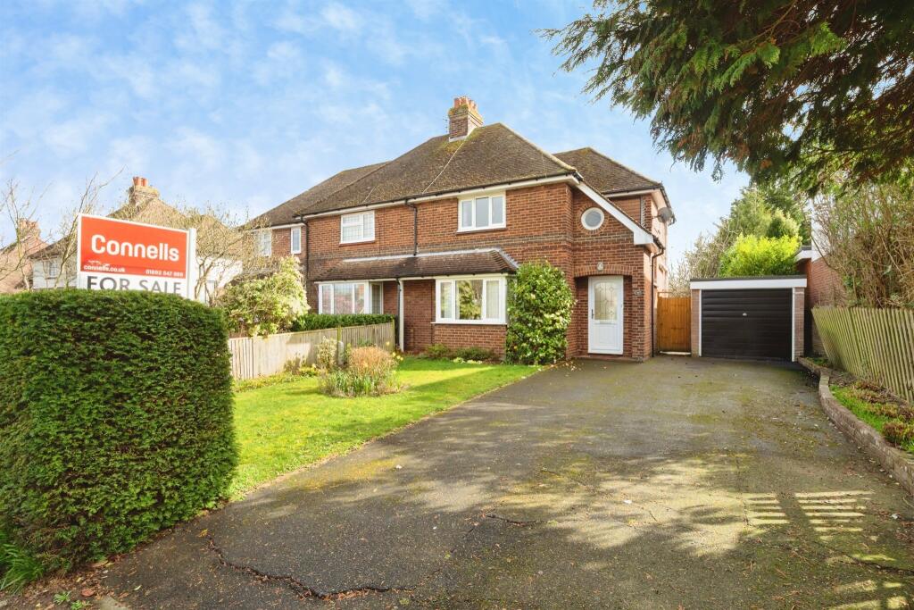 Main image of property: Maidstone Road, Pembury, Tunbridge Wells
