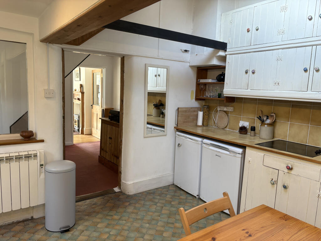 House in Wealden, Herstmonceux - More