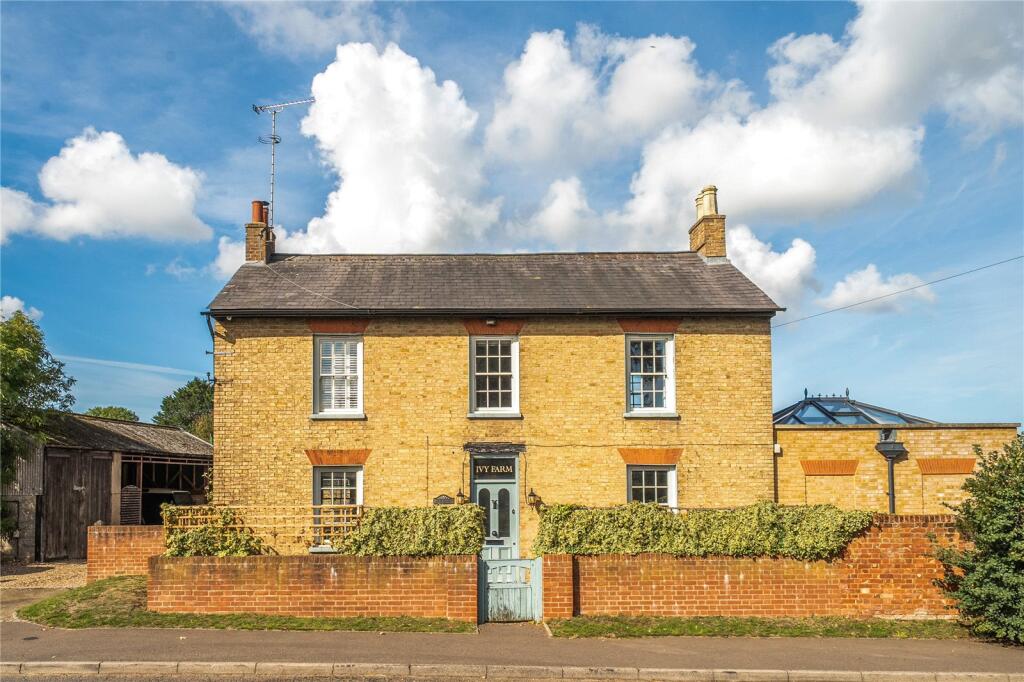 Main image of property: Toddington Road, Tebworth, Leighton Buzzard, Bedfordshire, LU7