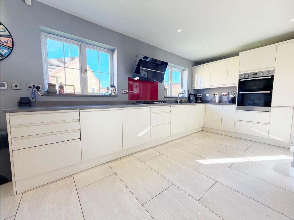 House in Clapham - View 2