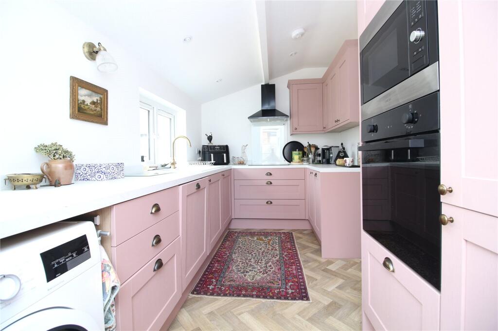 House in New Forest, Old Milton, New Milton - View 4