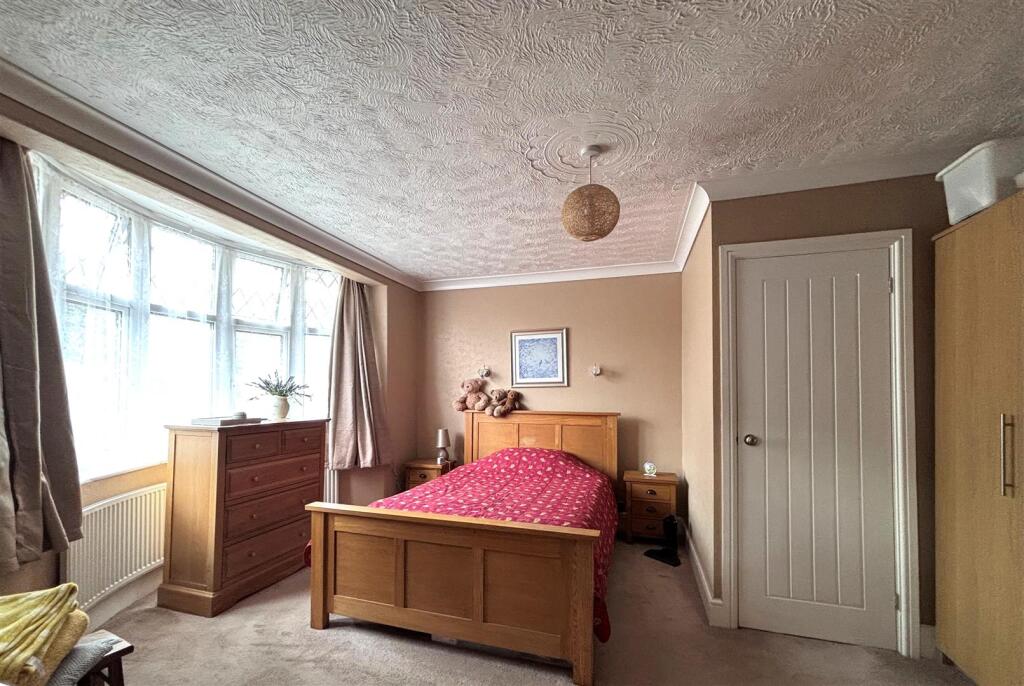 House in Hutton, North Somerset - More