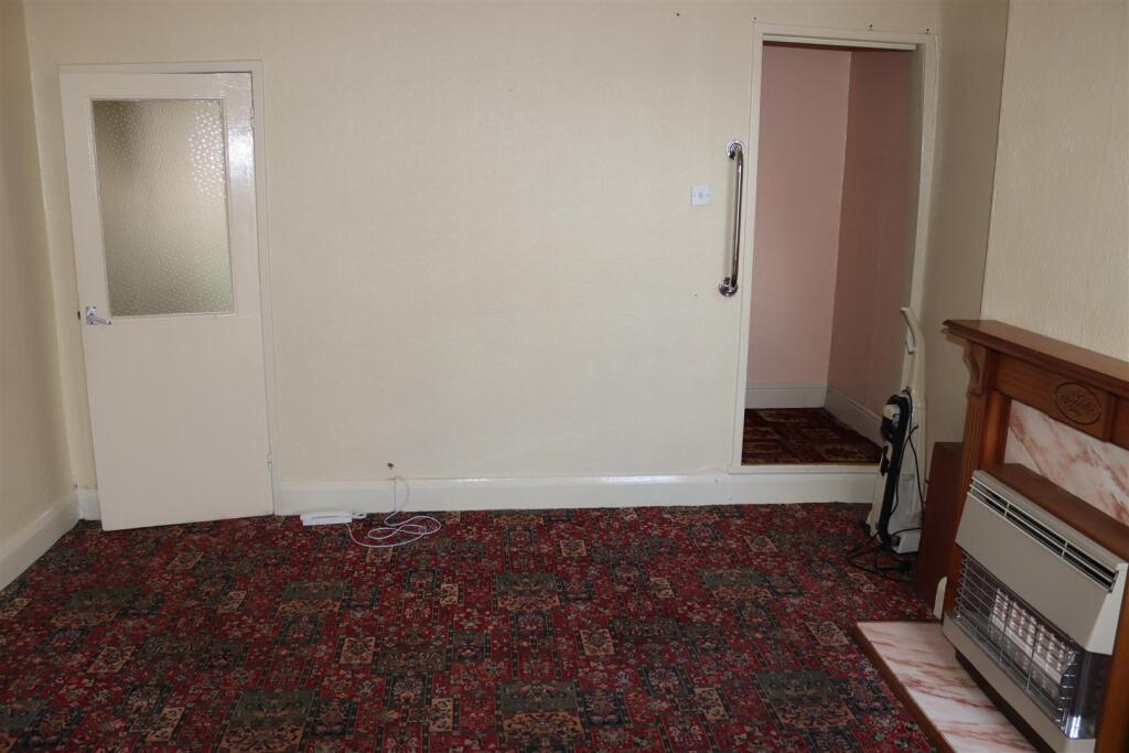 Brookland Road, Walsall Wood - Vista 4