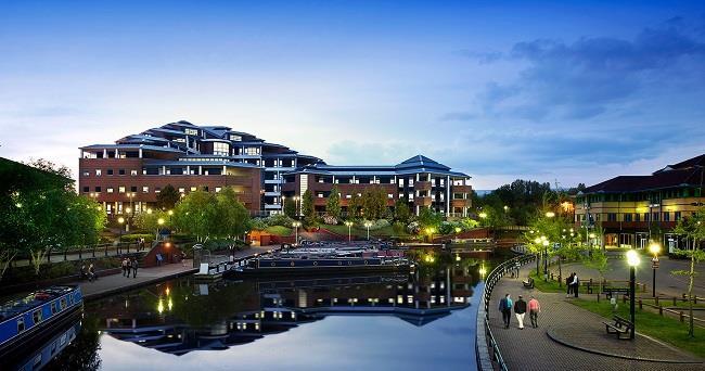 Studio flat on Waterfront West, Brierley Hill, £73,950
