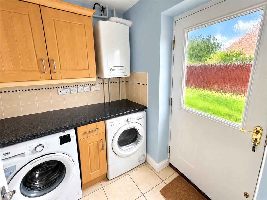 House in South Kesteven, Elsea Park, Bourne - More