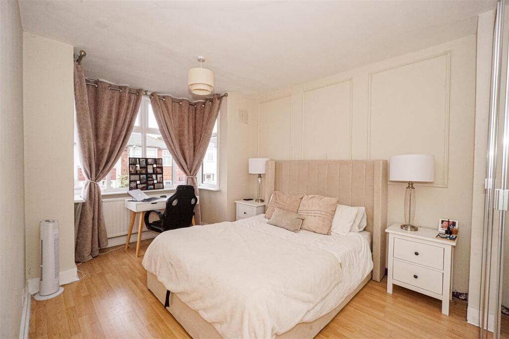 House in Tonbridge - More