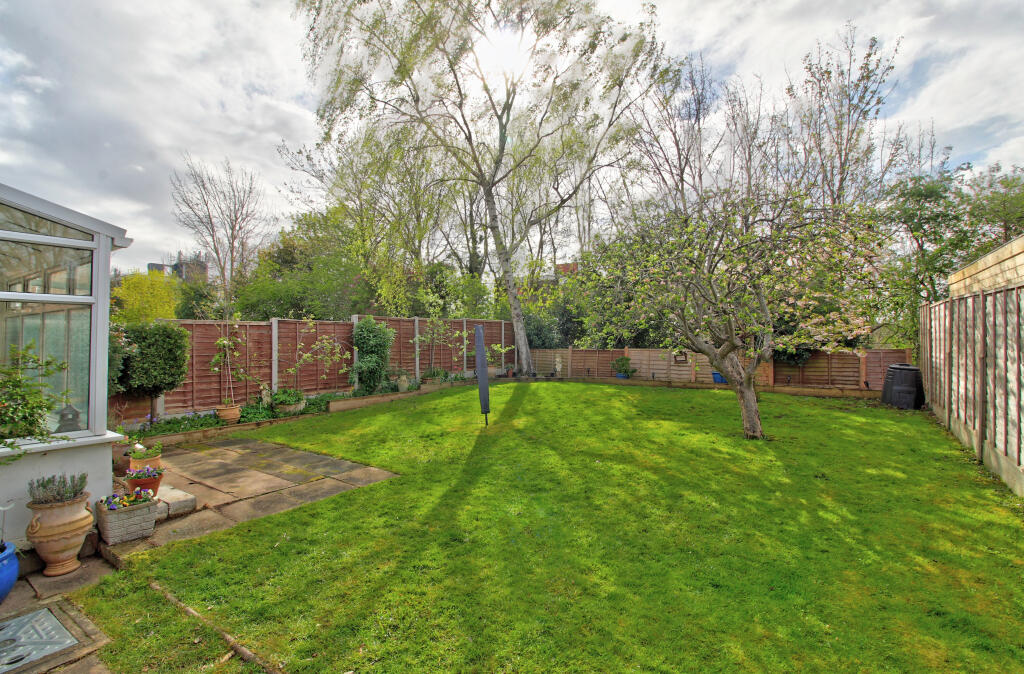 Ludlow Road, Kidderminster, DY10 - View 2