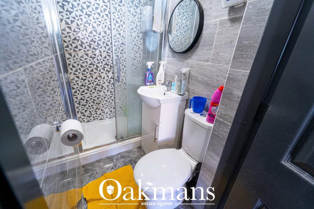 6 bedroom terraced house for rent