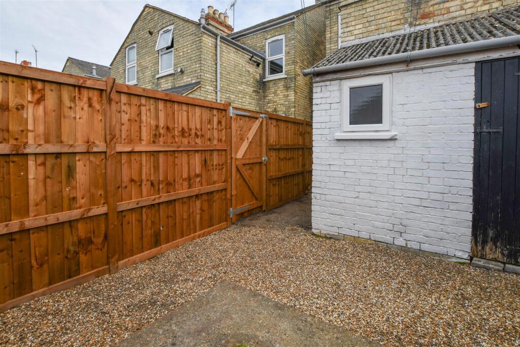 House in West Suffolk, Newmarket - View 4