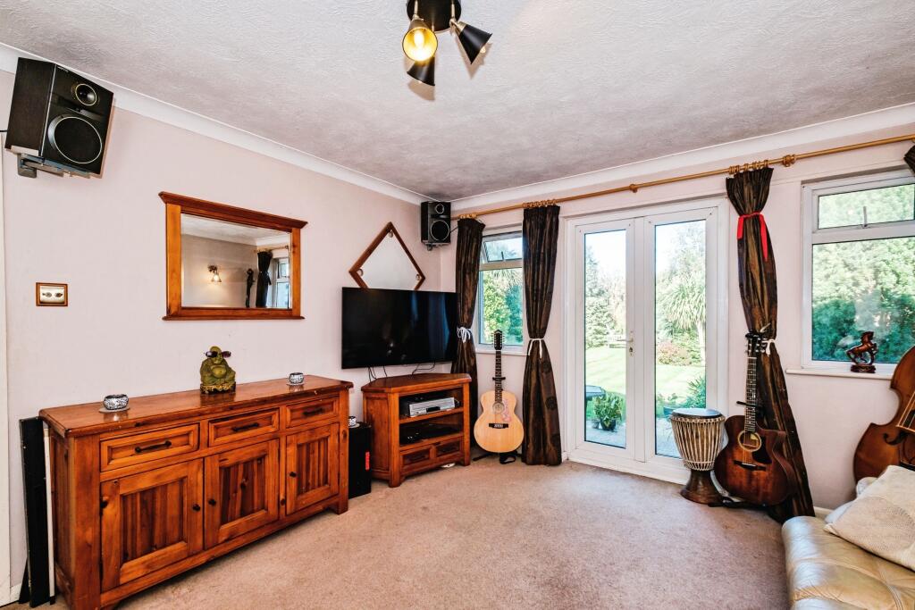 Strathmore Road, Worthing, BN13 photo 5