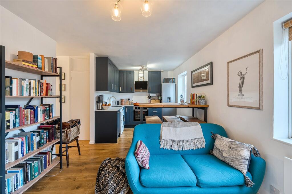Yalding Road, London, SE16 photo 4