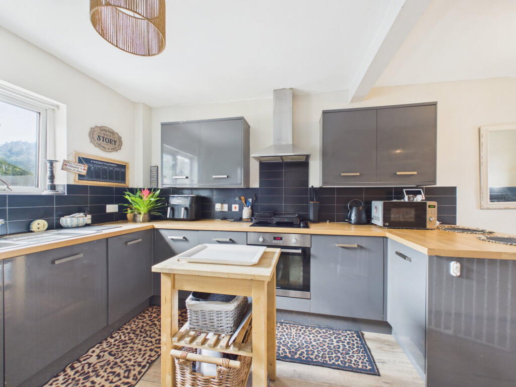 House in Bristol, Hartcliffe - View 5