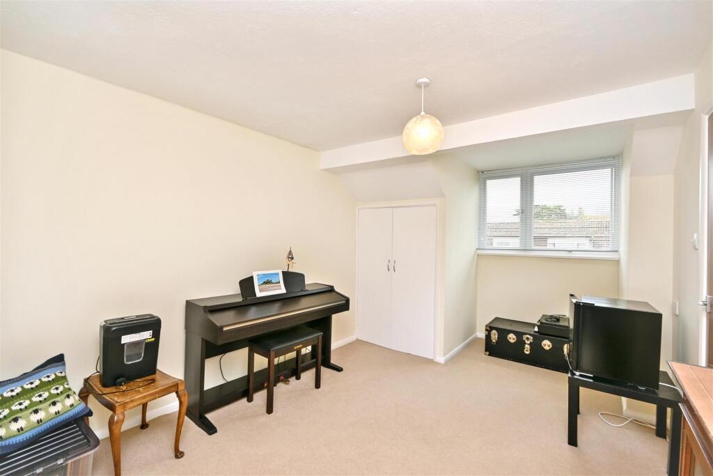 House in Eastbourne, East Sussex - More