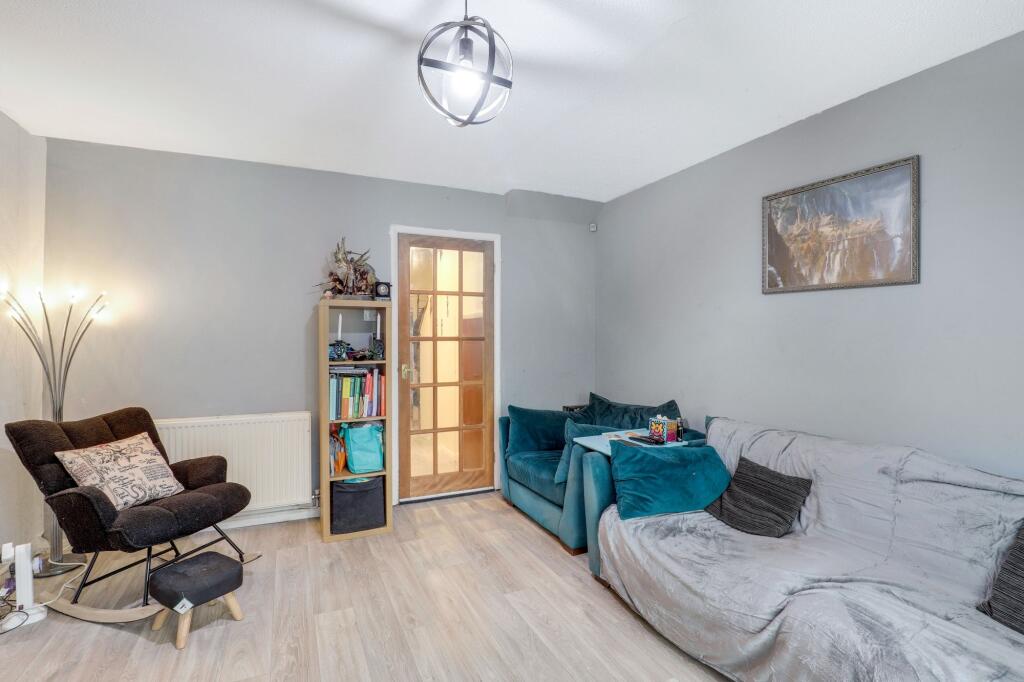 House in Bolsover, Blackwell - More