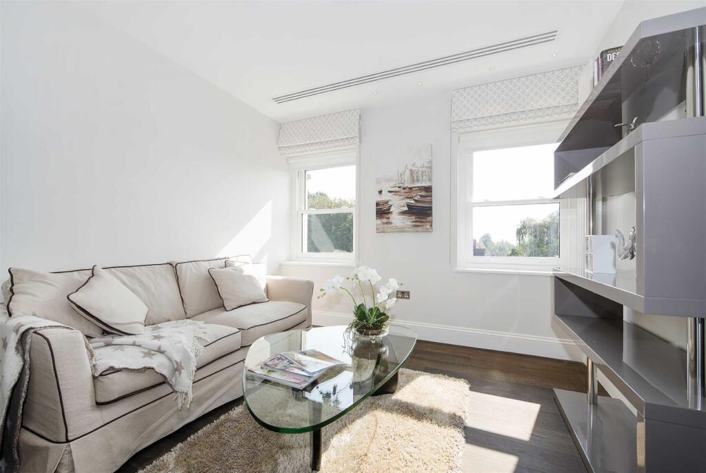 Apartment in London - View 4