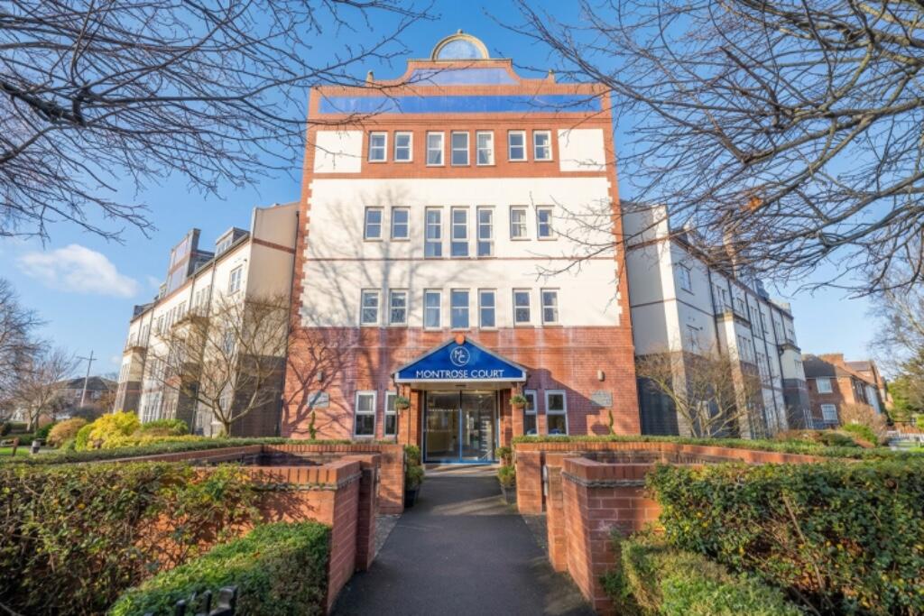 Main image of property: Market Street, CH47