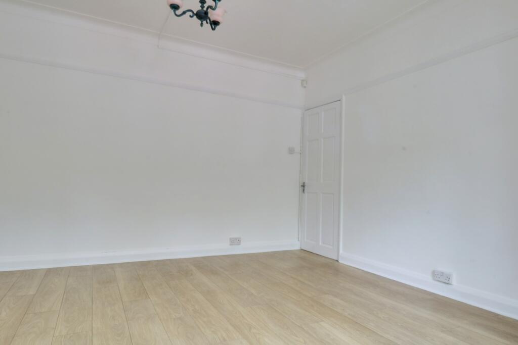 Ethelbert Close, Bromley photo 3