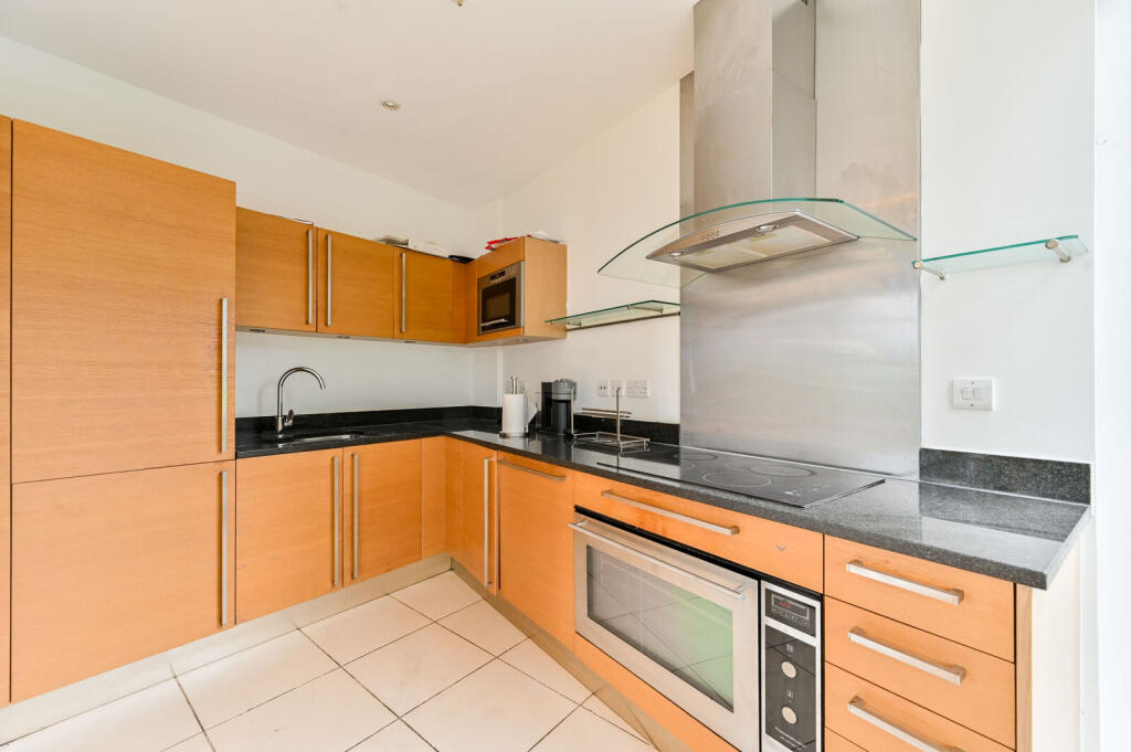 Apartment in London - View 4