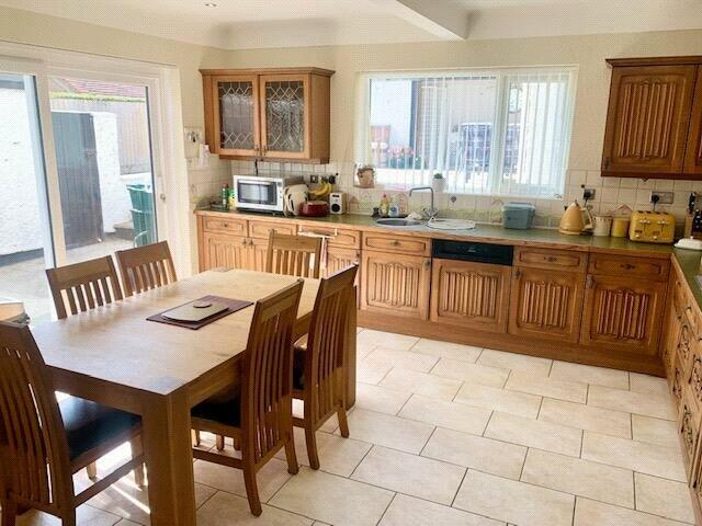 Llanrhos Road, Penrhyn Bay, Llandudno, Conwy, LL30 photo 4