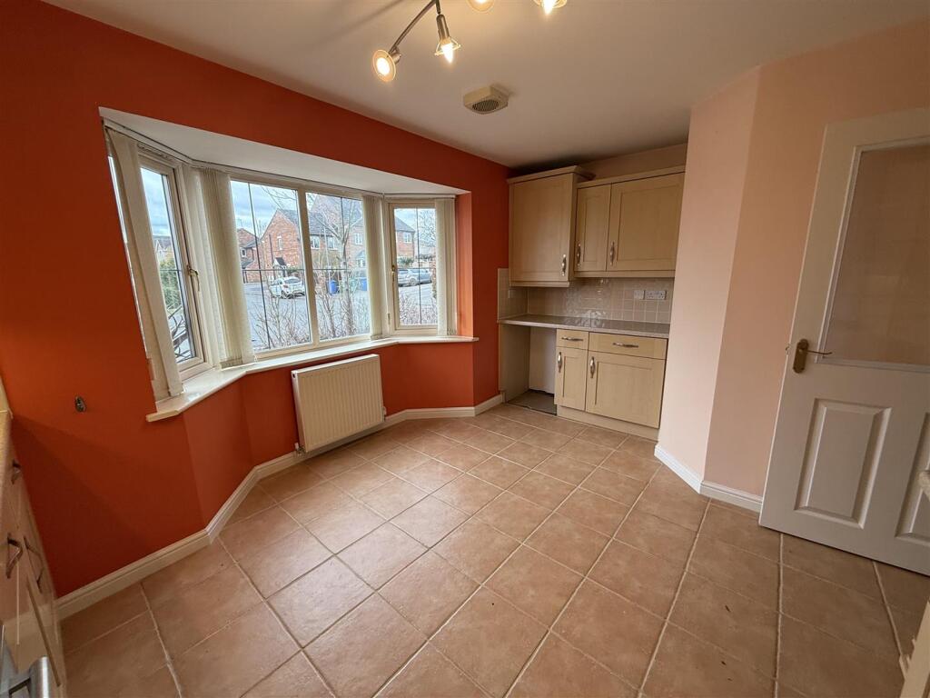 House in Nottingham - View 4