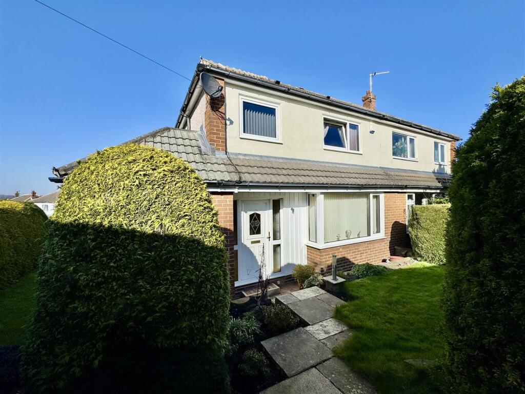 Main image of property: Greenside Avenue, Waterloo, Huddersfield, HD5 8QQ