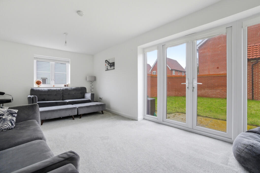 House in Bishop's Stortford, Hockerill - View 2