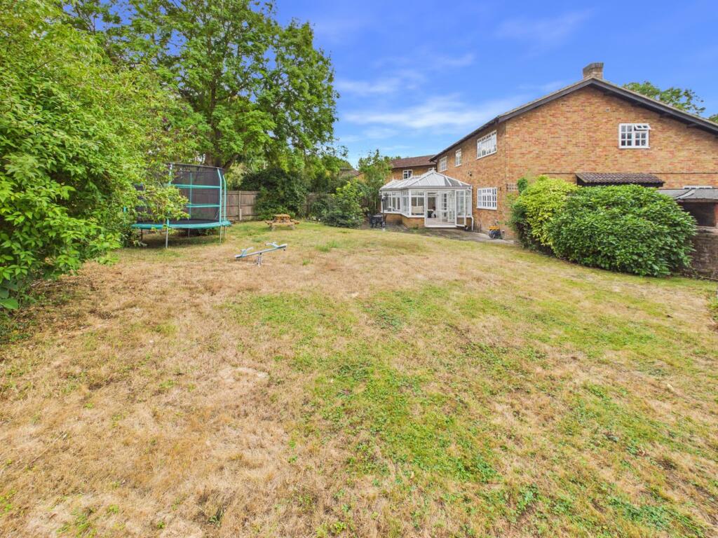 House in Stevenage - View 4