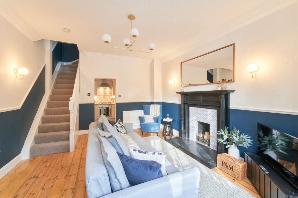 House in Slough - View 4