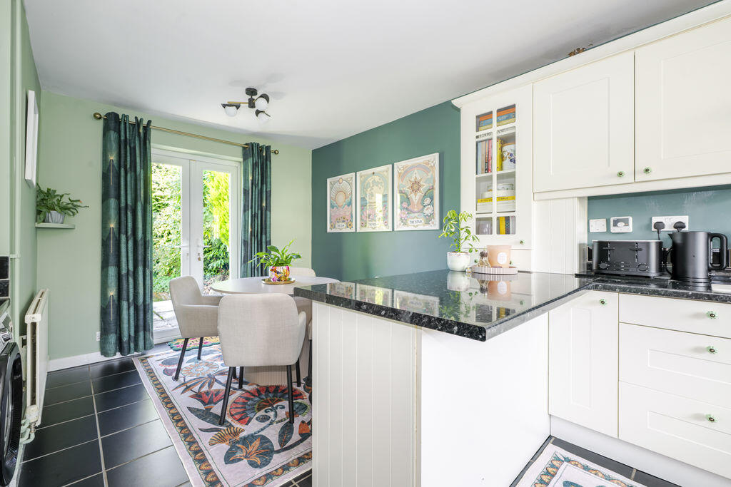 House in Wealden, St John's, Crowborough - View 4