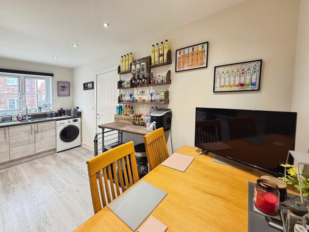 House in Peterborough - View 5