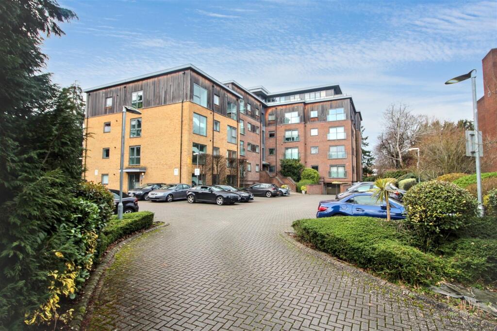 Main image of property: Southcote Lane/Bath Road, Reading
