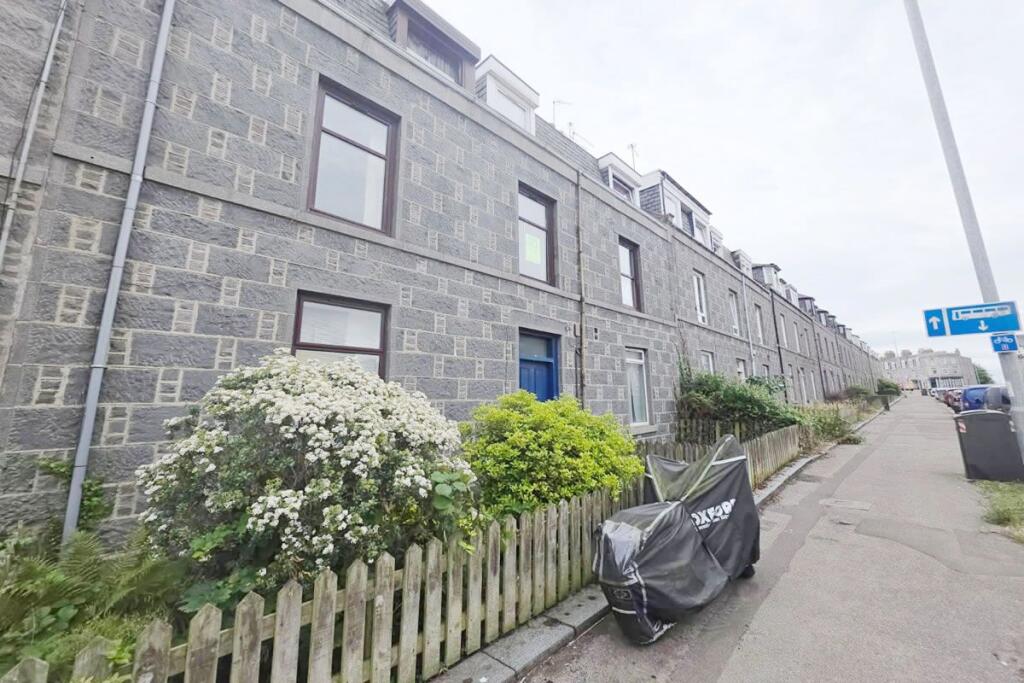 Main image of property: 47, Menzies Road, Westmost First Floor Flat, Torry, Aberdeen, AB119AT