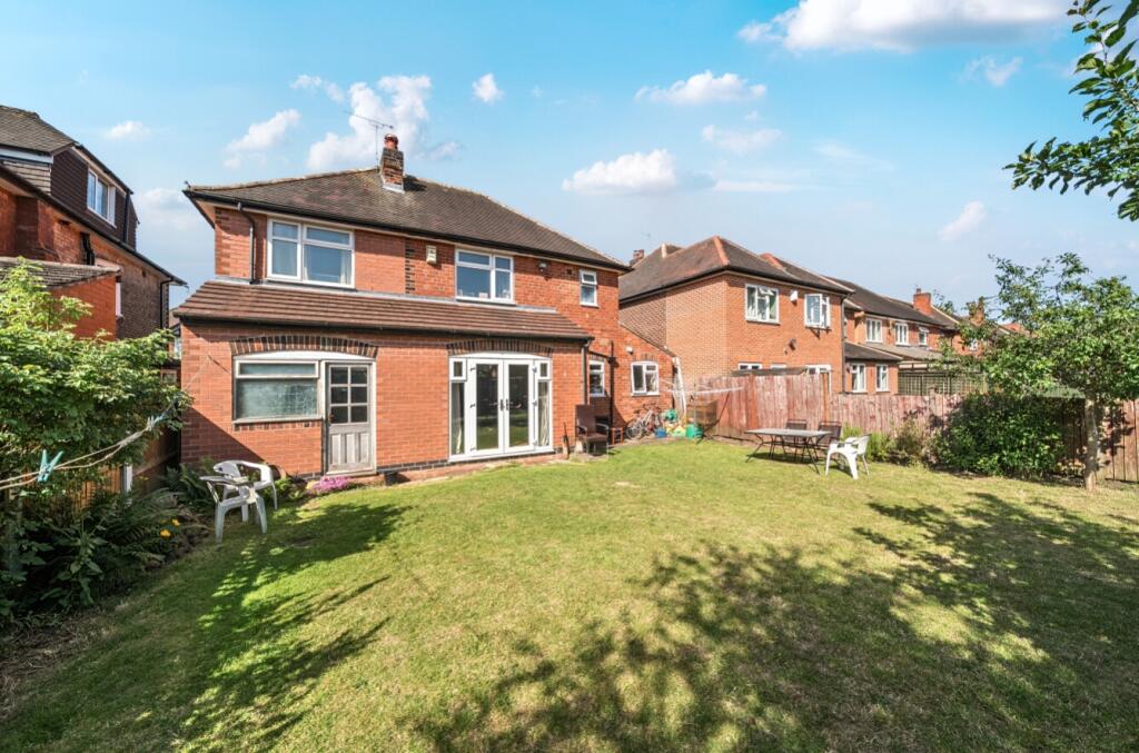 House in Nottingham, Wollaton Vale - View 4