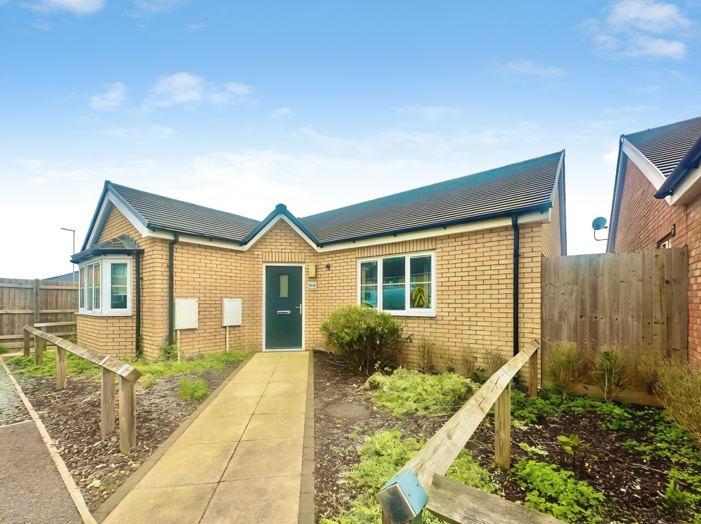 Main image of property: Lake Close, March