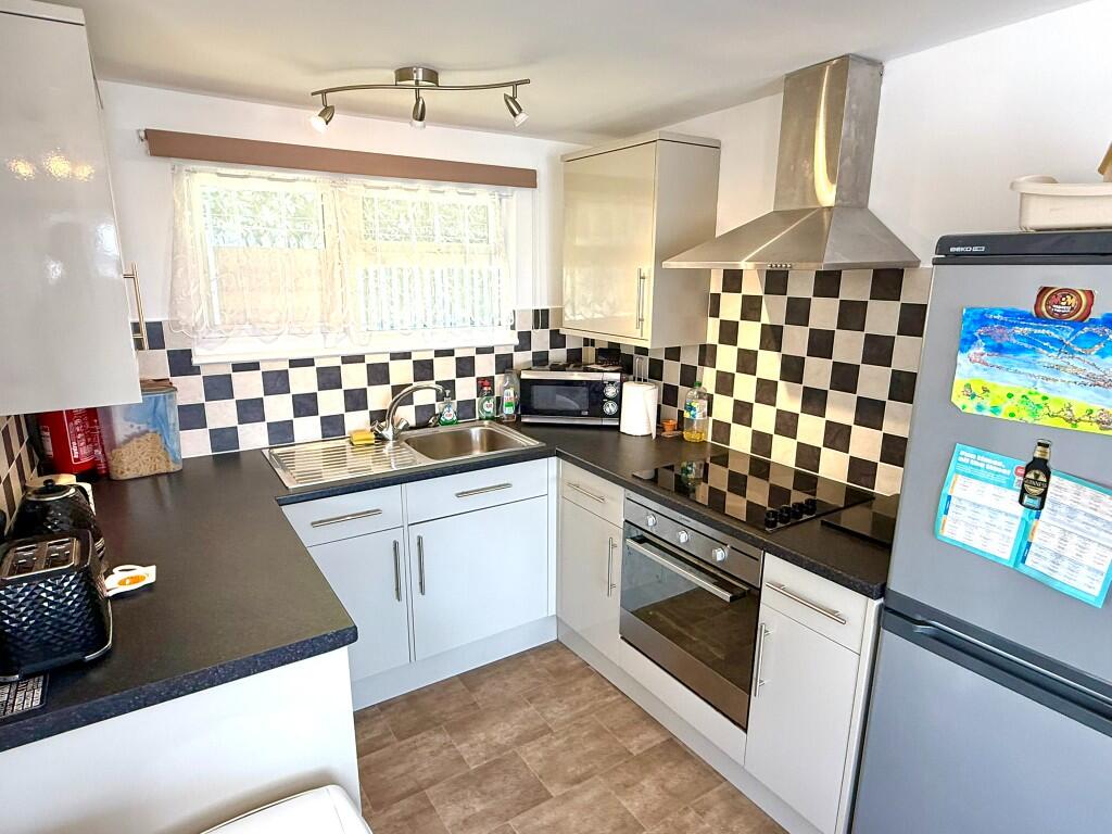 New Lydd Road, TN31 photo 4