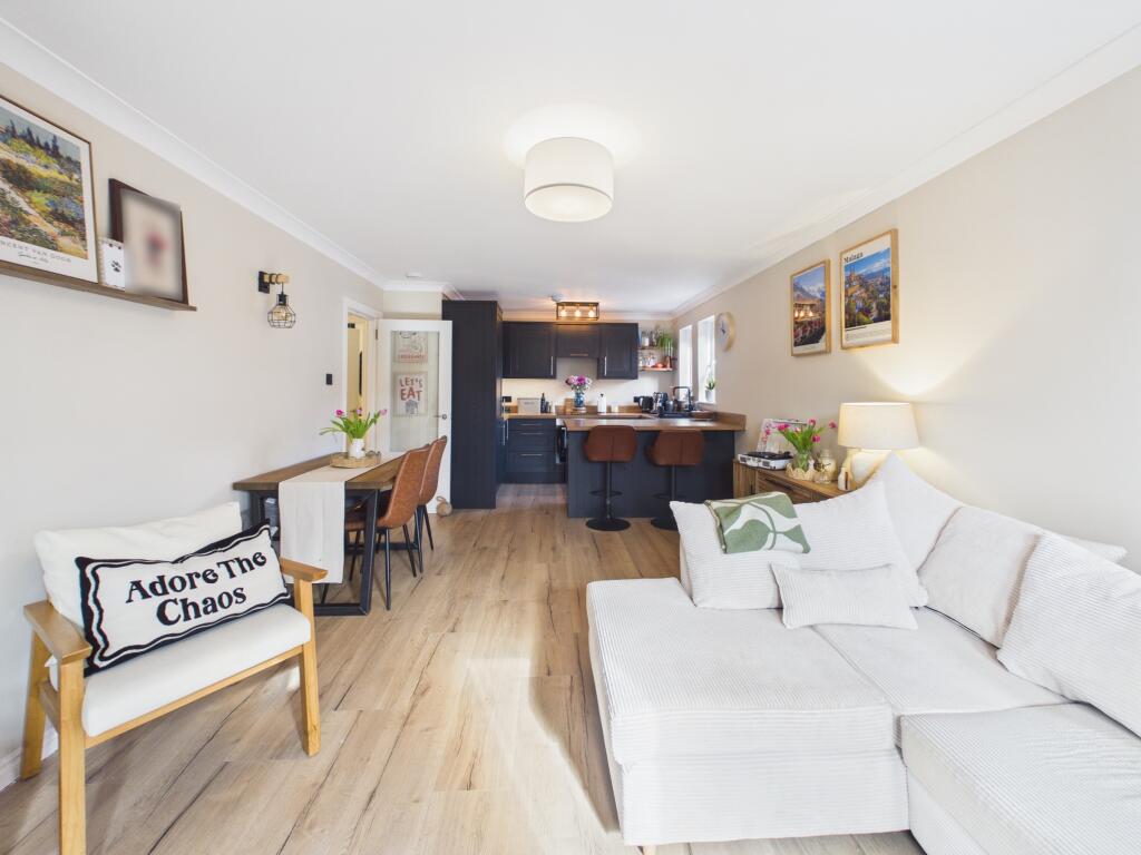 Wellbank Place, Uddingston photo 4