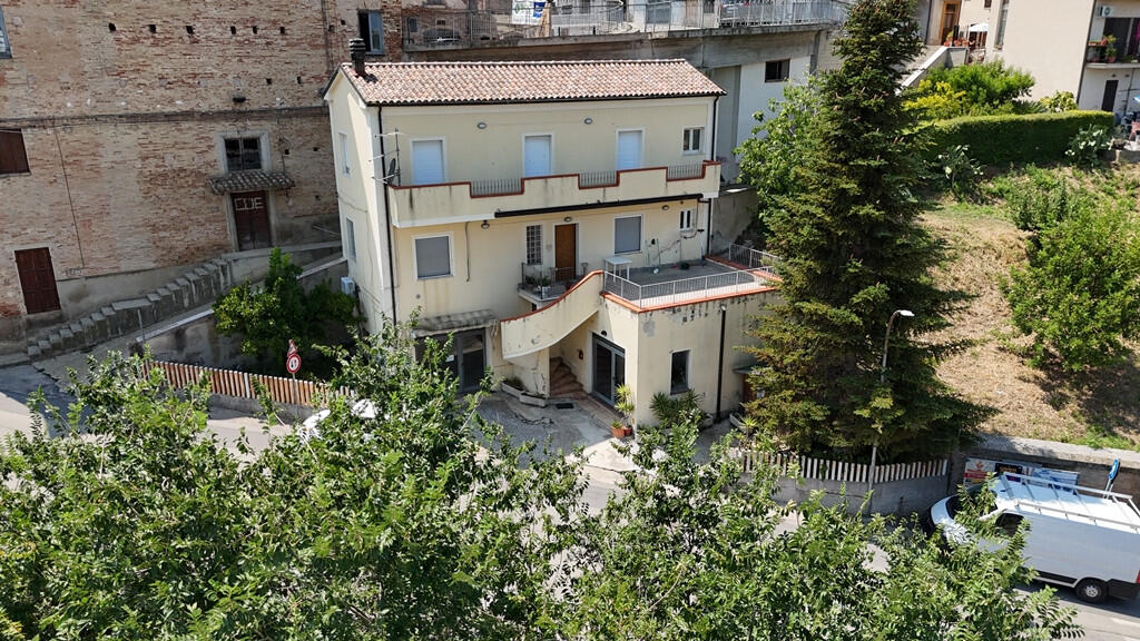Main image of property: Abruzzo, Pescara, Collecorvino