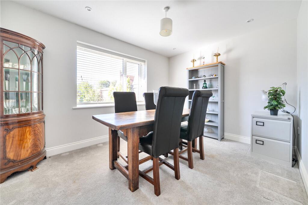 2, Lark Rise, Woolpit, Bury St. Edmunds, Suffolk, IP30 photo 4