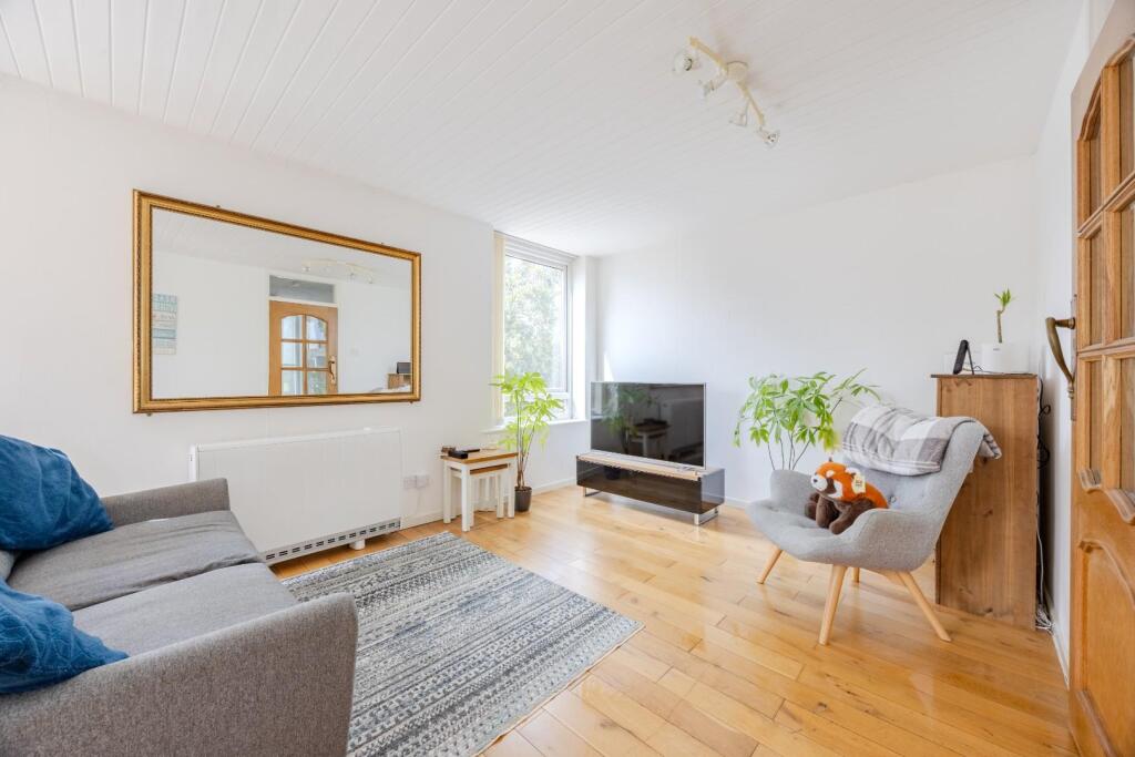 Apartment in Southend-on-Sea, Westcliff-on-Sea - View 5