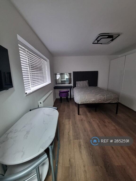 Additional image 6 of Branch Road, St Albans, AL2