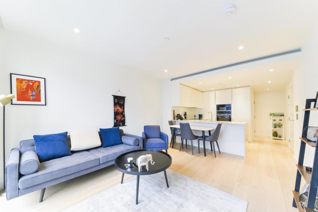 Apartment in London - More