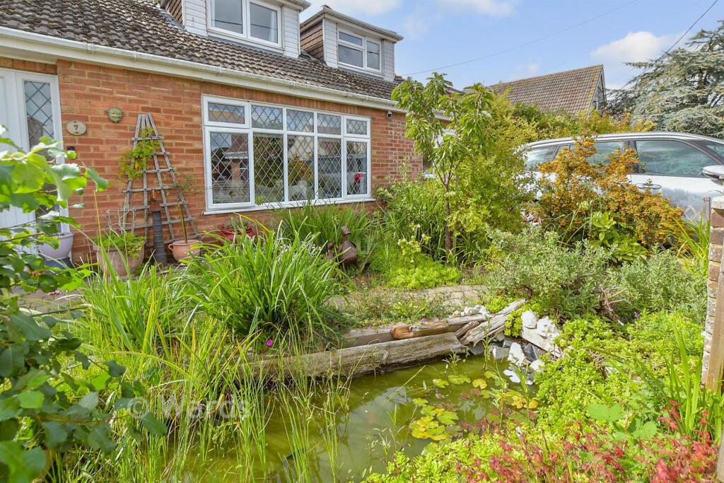 Dunstall Close, St Marys Bay, Romney Marsh, Kent photo 4